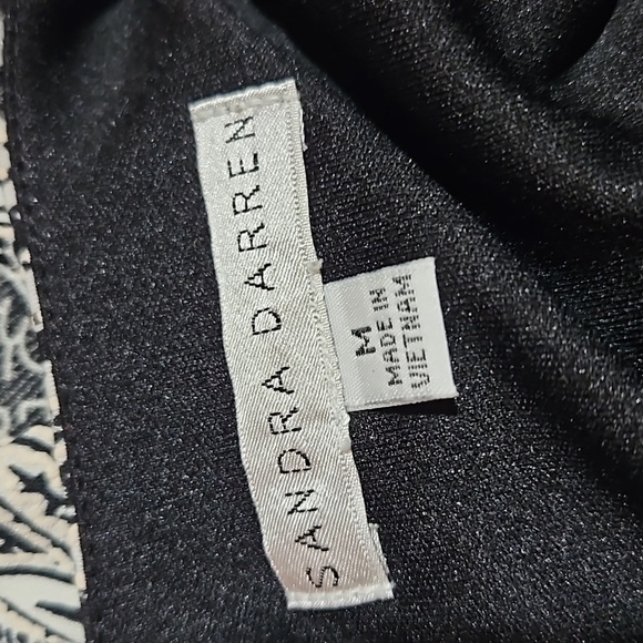 Sandra Darren | Gray and Cream Paisly Faux Wrap Knit Dress - Picture 5 of 12